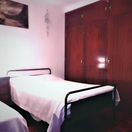 Baleal - Large Near Up To 12 Pax+2 Ch * Peniche