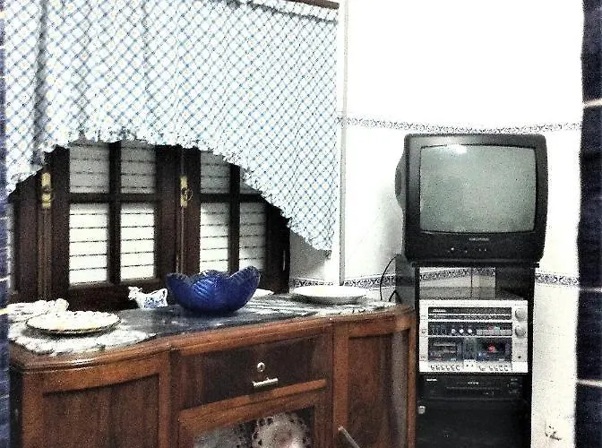 Baleal - Large Near Up To 12 Pax+2 Ch Peniche