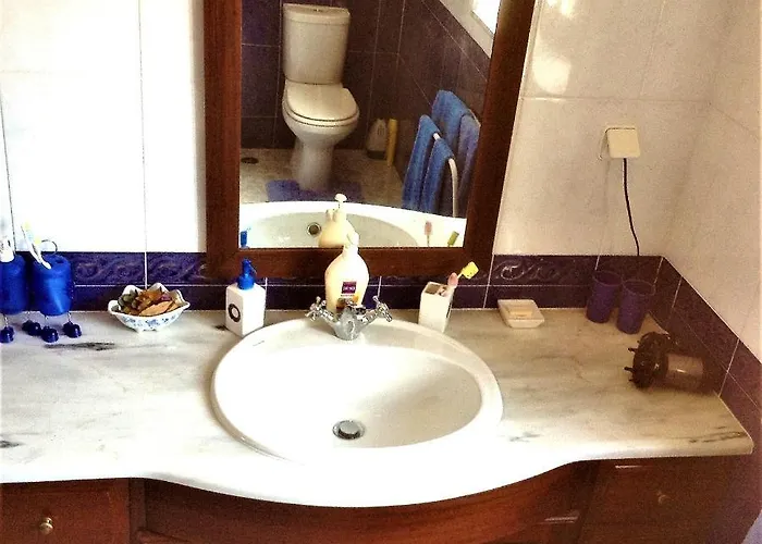 Baleal - Large Near Up To 12 Pax+2 Ch Villa