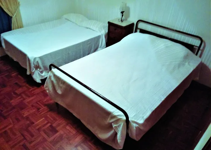 Baleal - Large Near Up To 12 Pax+2 Ch * Peniche