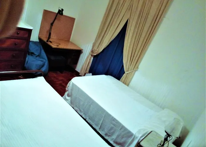 Baleal - Large Near Up To 12 Pax+2 Ch Villa