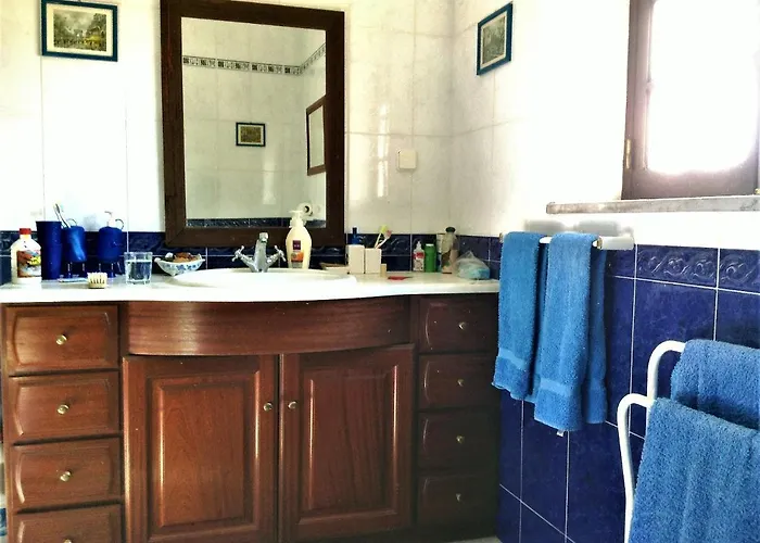 Baleal - Large Near Up To 12 Pax+2 Ch Vila